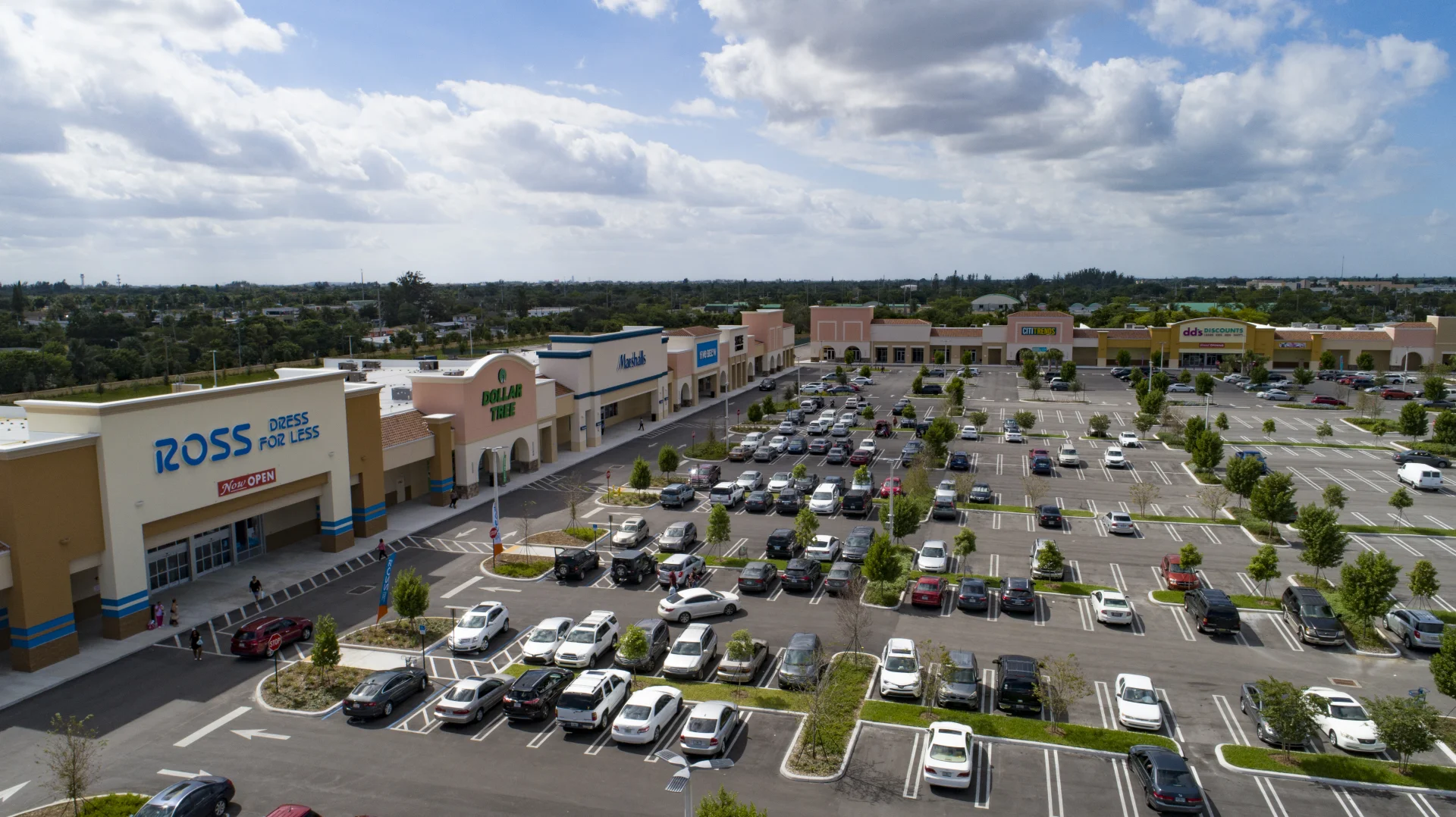 Gardens Promenade Shopping Center